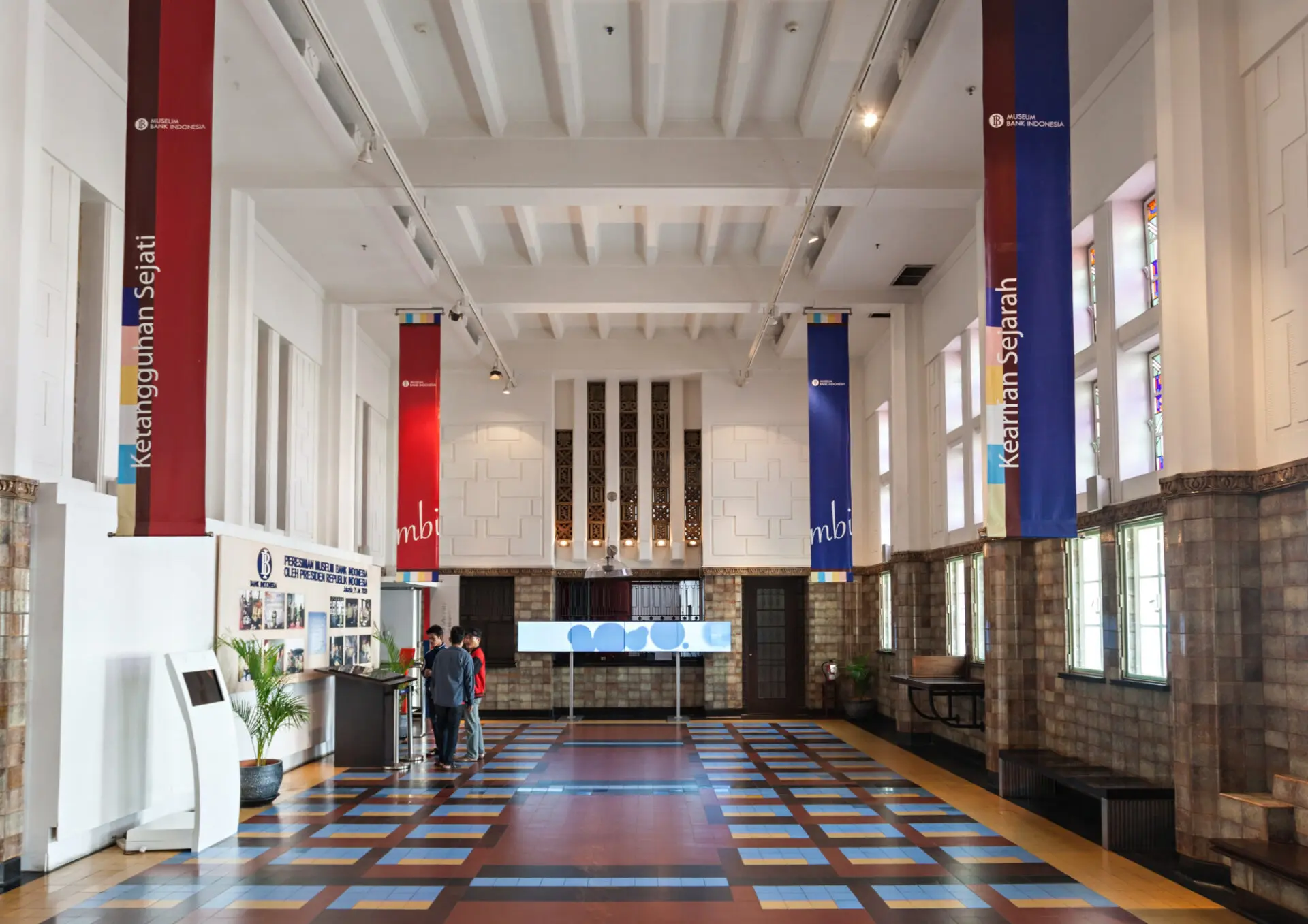 musées ; affichage dynamique ; interactivité ; communication